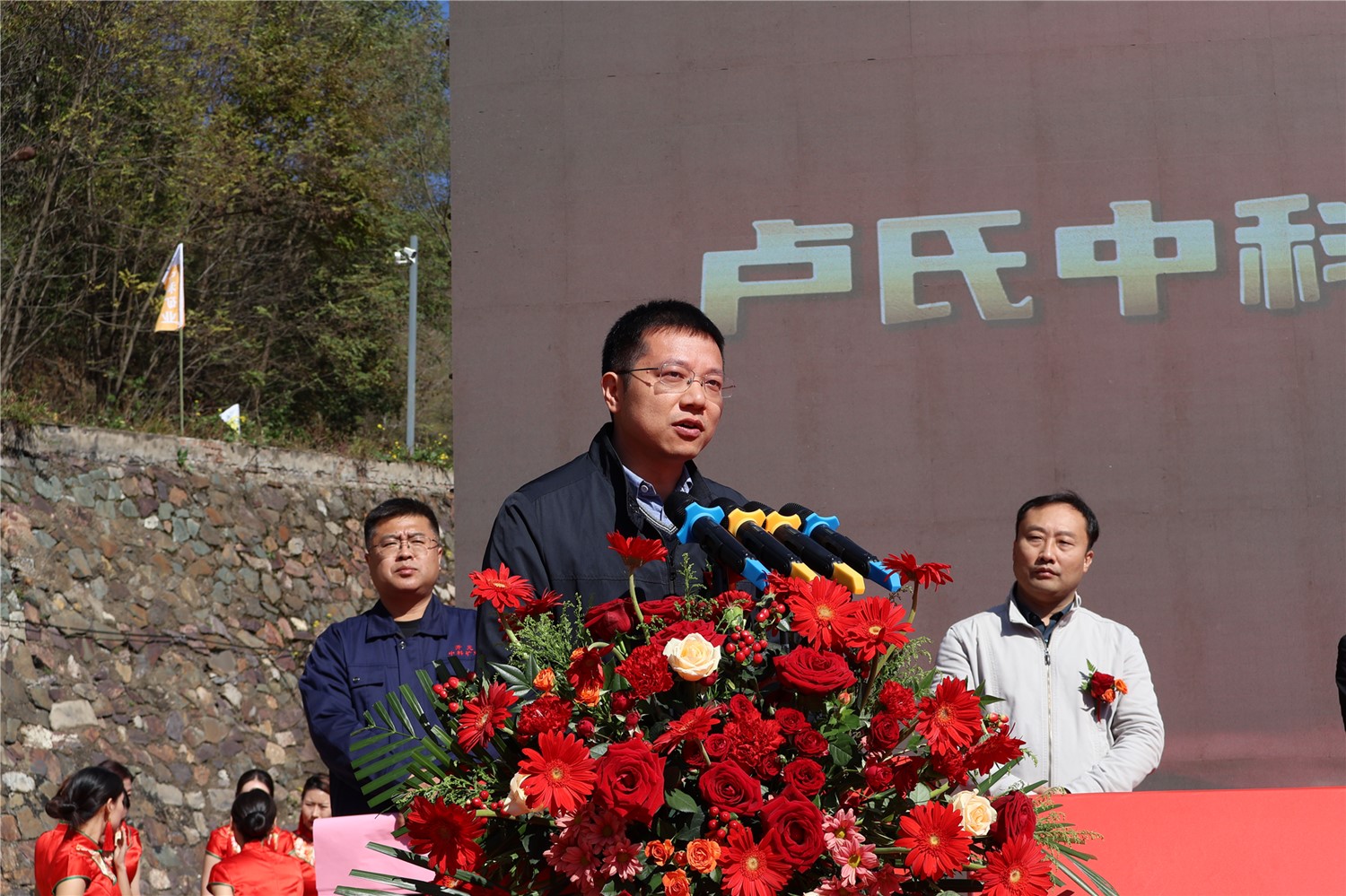 1698037122287966.jpg 1698037122287966.jpg